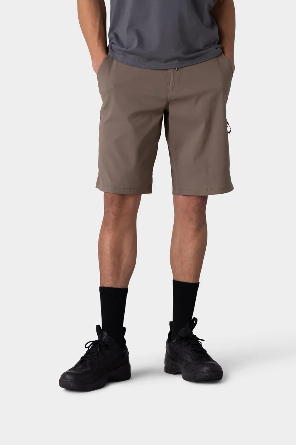 686 Men's Everywhere Hybrid Short - Relaxed Fit - Quick-Drying Classic Shorts - 10 Pocket Design