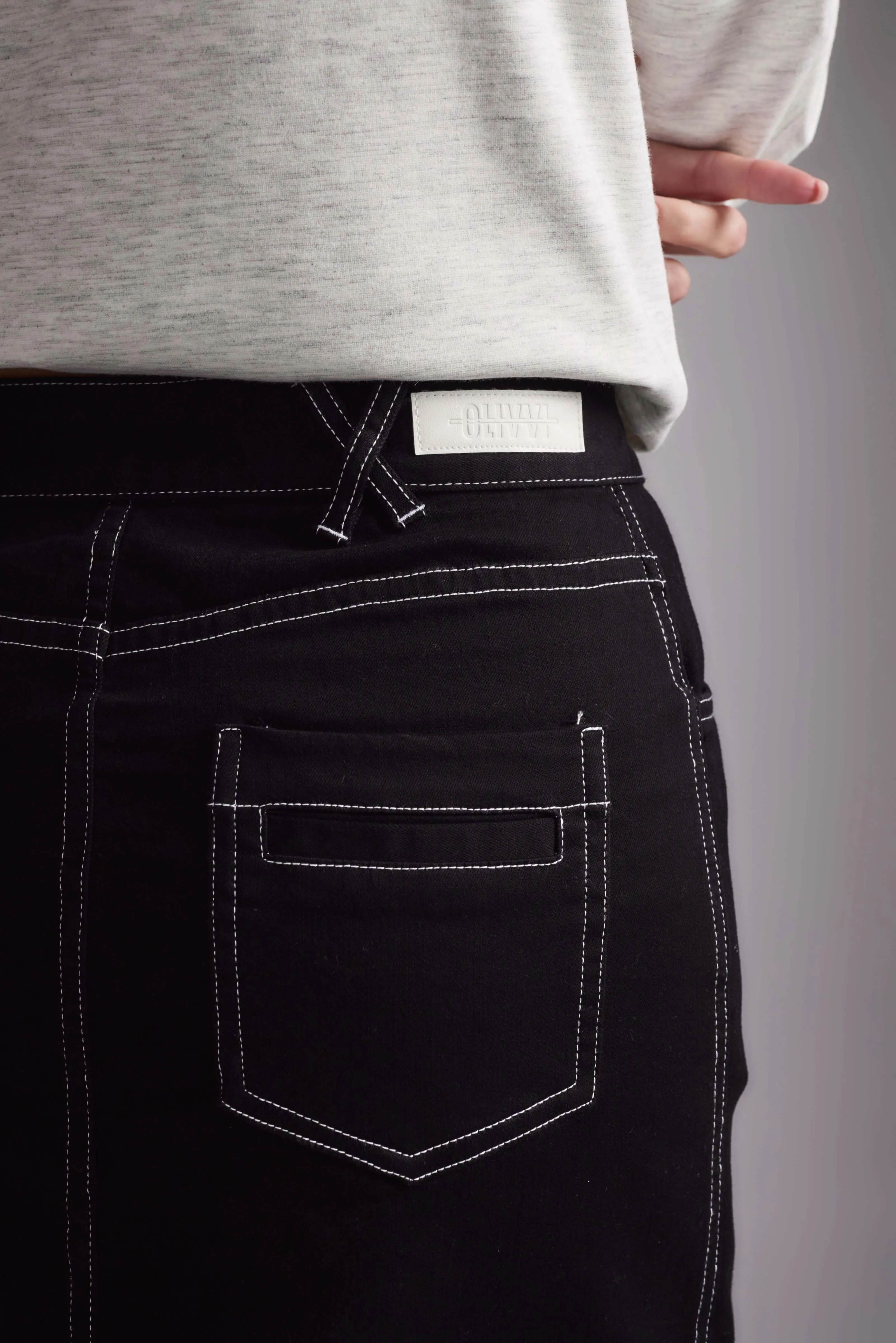 Contrast Stitch Denim Skirt