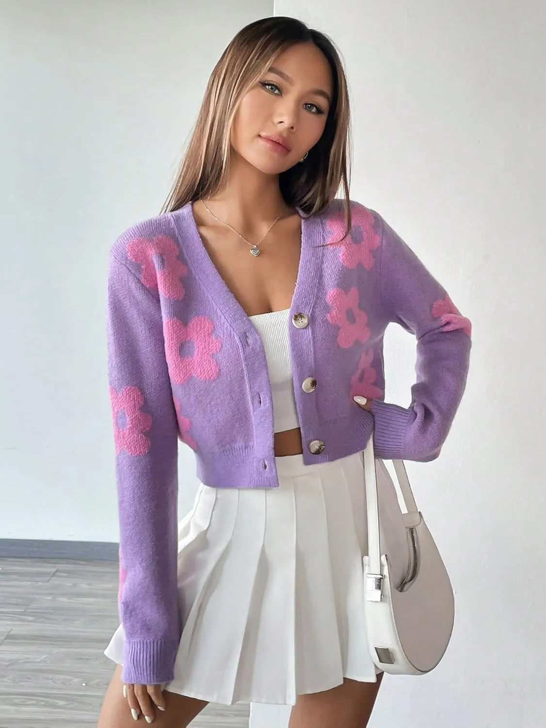 WDIRARA Women's Long Sleeve Button Front V Neck Casual Crop Cardigan Sweater